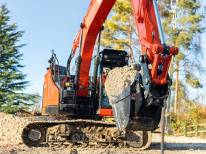Kubota ミニユンボ Yahoo!オークション - クボタ ミニユンボ 1 4トンクラス KXー014 ゴ